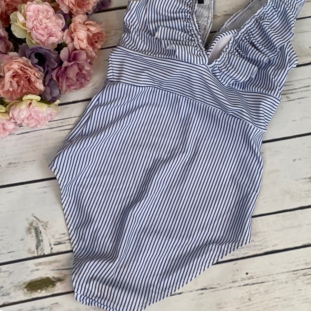 Retro Blue & White Strip Ruffled Push Up Swimsuit - Picture 13 of 16